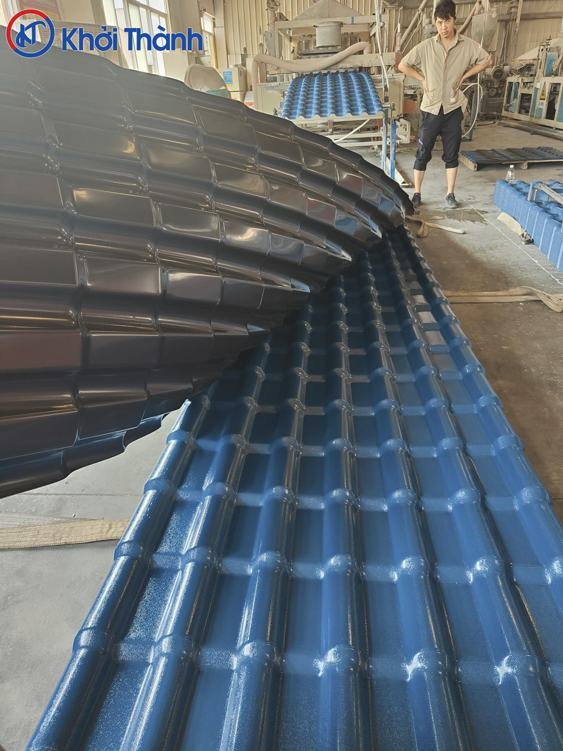 Tôn ngói nhựa xanh xám Tôn ngói nhựa xanh xám